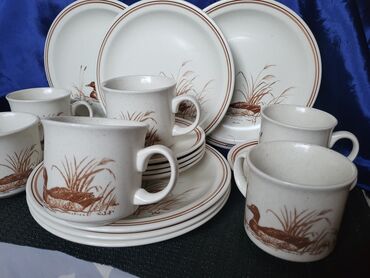 Kuhinjski setovi: Servis nov engleski Churchill za poslastice,kafu,caj iz 70ih. Servis na lalafo.rs — 4 Kuhinjski setovi: Servis nov engleski Churchill za poslastice,kafu,caj iz 70ih. Servis — 4