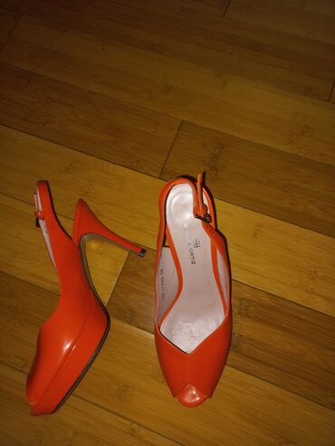 ������������ ������ �� ������������ �������� ����: Туфли, Размер: 38, цвет - Оранжевый, Б/у