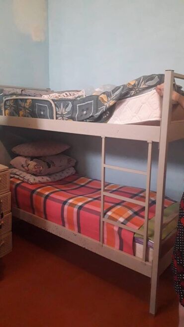 iki mertebeli usaq yataqlari: 2 mertebeli krovat matraslari ile birlikde satilir. Hec bir problemi