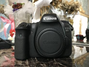 canon 24 70: Canon EOS 6D rəqəmsal SLR fotoaparatı qara rəngdə möhkəm korpusa