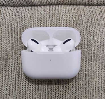 Qulaqlıqlar: ORJİNAL Airpods Pro 1 yaxşı vəziyyətdə her şey işləyir