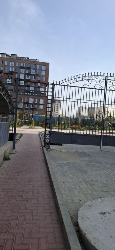 3 комнатная квартира продажа: 1 бөлмө, 40 кв. м, Элитка, 4 кабат, Евроремонт