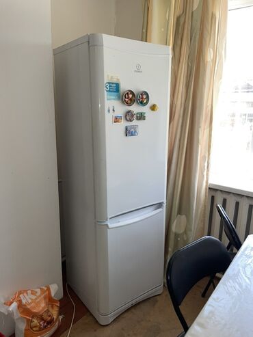 ноутбук баткен: Холодильник Indesit, Двухкамерный