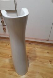 кухонный шкаф настенный: Стойка ножка раковины!!!Состояние новое!