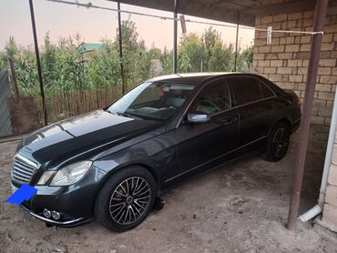 mercedes e320 benzin serfiyyati: Maşin super vəziyyətdə di matoru deyi̇şi̇li̇b 646 matordu bilən bilir