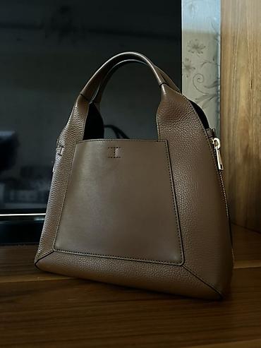 кожевенн: Сумка Furla, кожаная, коричневого цвета. Б/у, в отличном состоянии — 2