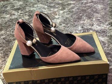 Женская обувь: Туфли, Размер: 36, цвет - Розовый, Б/у