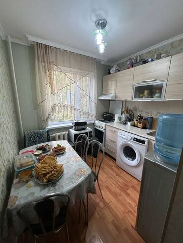 Продажа квартир: 2 комнаты, 43 м², 104 серия, 2 этаж, Косметический ремонт