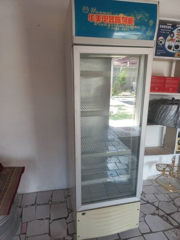 бытовые морозильные камеры: Продаётся витринный холодильник в очень хорошем состоянии цена 22000