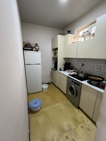 Mətbəx mebeli: Satılır: 2 otaqlı mənzil üçün hazır mətbəx və yataq otağı mebelləri — 2