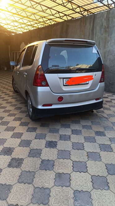 домкраты на авто: Toyota : 2001 г., 1.3 л, Механика, Бензин, Хетчбек