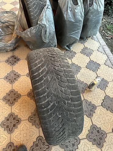 2555520 зима: Шины 265 / 60 / R 18, Зима, Б/у, Комплект, Внедорожные (АТ/МТ), Nokian — 2