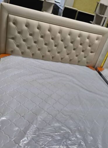 Двуспальные кровати: Двуспальная кровать, С ящиком для хранения, длина - 200 см — 19