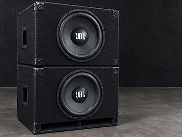блютуз колонка jbl: Сабвуферы JBL в корпусах - Два низкочастотных динамика JBL в — 2
