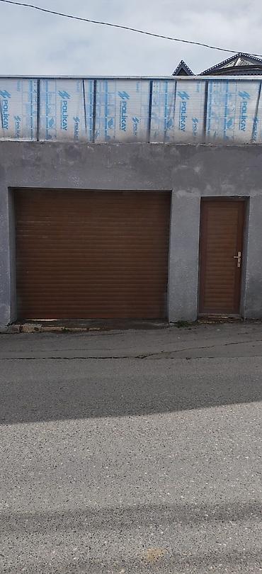 jalyuz qapi: Jalüz darvaza və qapı satılır. İşləkdi. Qiymət 1300 manat. 2.91*2.53 — 1