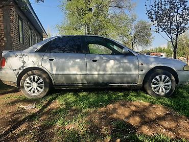 bmw рул: Audi A4: 1995 г., 1.6 л, Кол менен иштөөчү, Бензин, Седан — 2