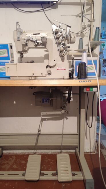 шивеная машинка: Швейная машина HandyHeat, Распошивальная машина, Полуавтомат