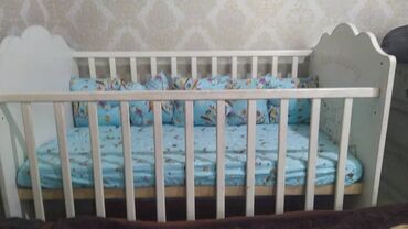 детское постельное белье в кроватку для новорожденных: Б/у
