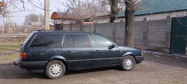 продам авто в рассрочку бишкек: Volkswagen Passat: 1992 г., 1.8 л, Механика, Бензин, Универсал