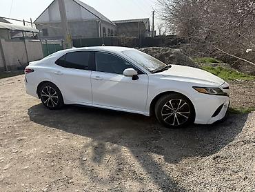 Toyota: Toyota Camry: 2018 г., Седан — 3