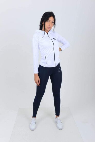 Gornji i donji deo: Novi model 
Vasa cena 2850
Double face
S,M,L,XL — 9