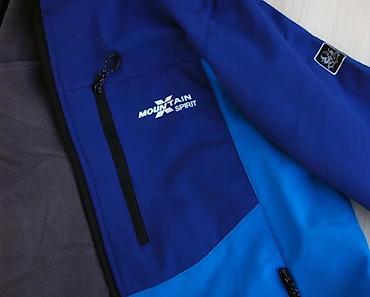 Jakne za prelazni period: Muška softshell jakna brenda Mountain Spirit, dizajnirana u dve — 12