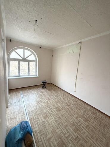 Долгосрочная аренда домов: 200 м², 7 комнат, Видеонаблюдение, Забор, огорожен, Парковка at lalafo.kg — 23 Долгосрочная аренда домов: 200 м², 7 комнат, Видеонаблюдение, Забор, огорожен, Парковка — 23