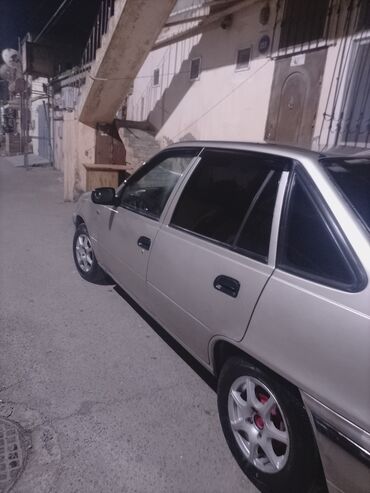 Daewoo: Daewoo Nexia: 1.5 l | 2007 il Sedan — 3