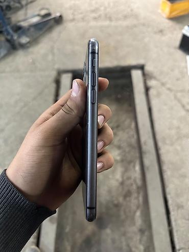 iphone 11 pro adapter: IPhone 11, 64 GB, Qara, Simsiz şarj, Face ID — 6