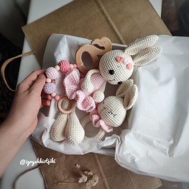 школьная форма девочка: Вязаные игрушки. Писать на Ватсапп
