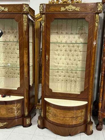 polovan nameštaj polovne ugaone garniture: Stilska vitrina / kristalijera Stilska vitrina_x000D_|x|xsirina