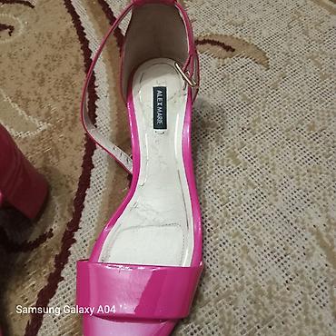 Basanoşka və səndəllər: ALEX MARIE qadın sandaleti 38,39 - Rəng: parlaq çəhrayı - Model: açıq — 2