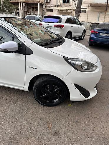 5 1: Toyota Aqua: 1.5 l | 2018 il — 9