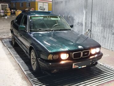 я ищу бмв: BMW 5 series: 1994 г., 2 л, Механика, Бензин, Седан