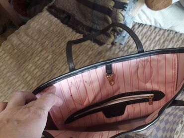 Классические сумки: Женские сумки: Состояние отличное, приехали из Германии; 500 сом за 1 — 21