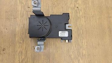 usb za auto: ANTENSKO POJACALO ZA AUDI A3 | Polovni delovi za Audi: A4 B8, B8.5 — 1