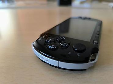PSP (Sony PlayStation Portable): Sony Playstation Portable PSP 3001 Na prodaju PSP 3001 model u — 6
