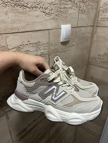 walkmaxx obuca akcija: Na prodaju nove new balance patike velicina 39 ali odgovara kalupu 38 — 1