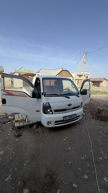 Kia: Kia BONGO: 2018 г., 2.5 л, Автомат, Дизель — 3