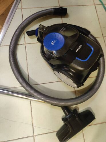 Kese za usisivače: Usisivac PHILIPS bez kese dobar kompletan 

Mirjevo — 14