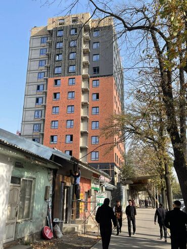 коммерческое помещение ош: Продается коммерческое помещение 1100м2, можно будет разделить по