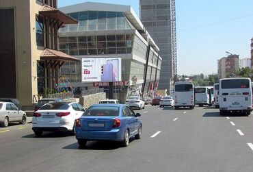 Uzunmüddətli kirayə mənzillər: Binəqədi rayonu, “Azadlıq prospekti” metrosu yaxınlığında, 7-ci