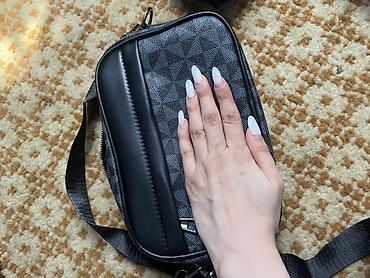 Другие сумки: Сумка через плечо, компактная - Формат: прямоугольная кросс‑боди. - — 8