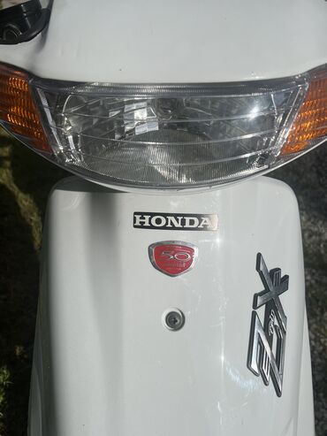 Мототехника: Скутер Honda, 50 куб. см, Бензин, Колдонулган