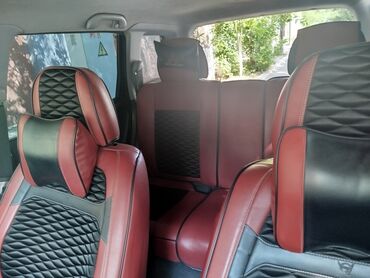 Mitsubishi: Mitsubishi Airtrek, qara rəng, universal kuzov. Xüsusiyyətlər: - — 8