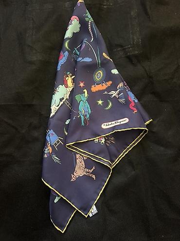 Хиджаб: Salvatore Ferragamo ipək yaylıq Limited Edition - Brend: Salvatore — 3