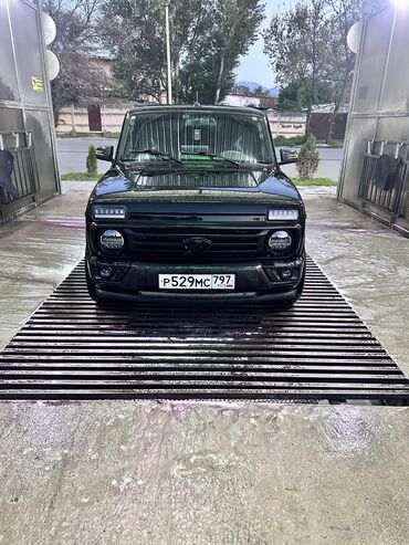 машина мерс с: ВАЗ (ЛАДА) 4x4 Нива: 2022 г., 1.7 л, Механика, Бензин, Внедорожник