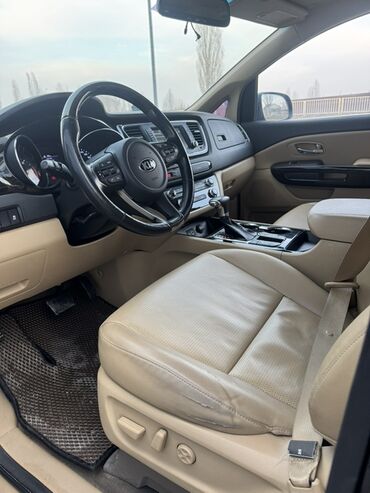 Kia: Kia Carnival: 2018 г., Минивэн — 7