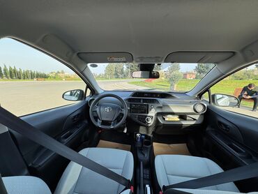 Toyota: Toyota Prius: 1.5 l | 2019 il Hetçbek — 12