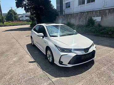 highlander 2017: Toyota Corolla: 2020 г., 1.8 л, Вариатор, Гибрид, Седан — 6
